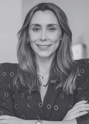 Dra. Adriana de Sousa Lages — Médica Endocrinologista