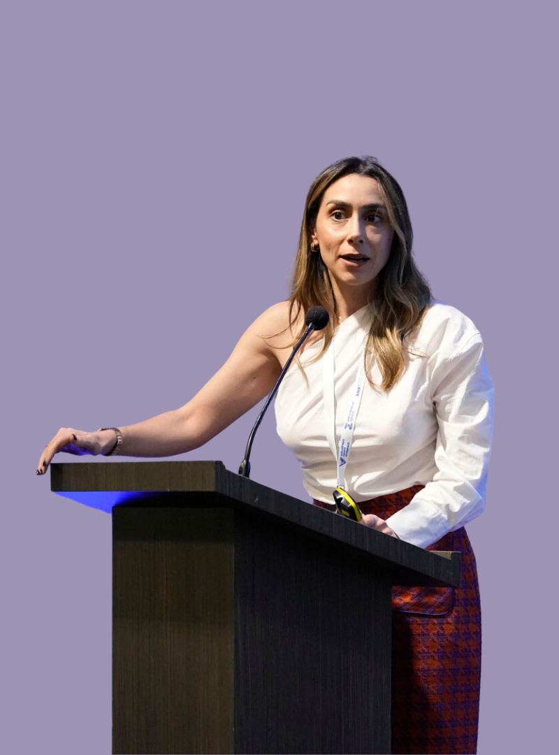 Dra. Adriana de Sousa Lages